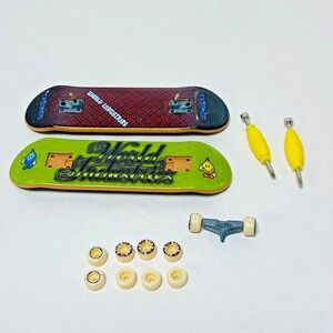 Tech Deck Vintage World Industries Lot Of 2 Decks Wheels Screwdriver Fingerboard
